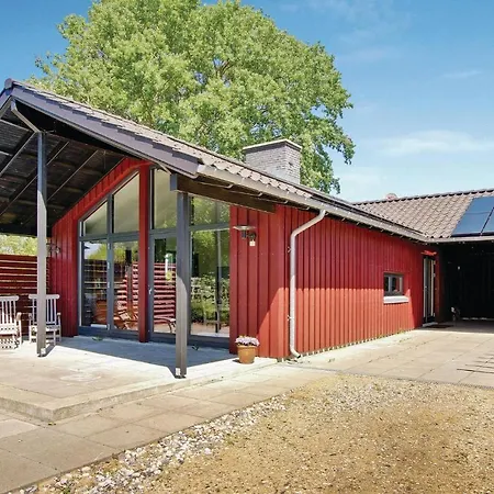 בית נופש Holiday Tranekaer With A Fireplace 2